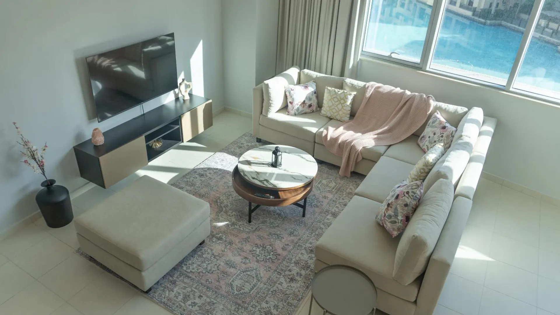 Downtown Oasis, Burj Khalifa Views, Luxury Amenities Lejlighed Dubai